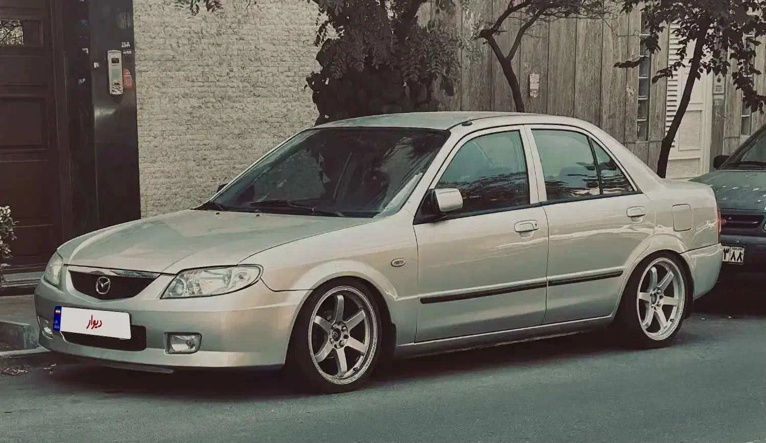 ماشین مزدا ۳۲۳|خودرو سواری و وانت|تهران, تهرانپارس جنوبی|دیوار