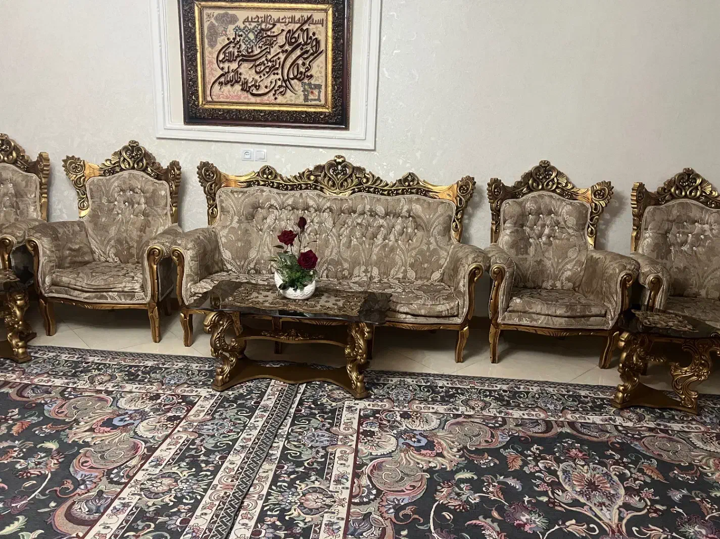 مبل و میز|مبلمان خانگی و میز عسلی|ایوانکی, |دیوار