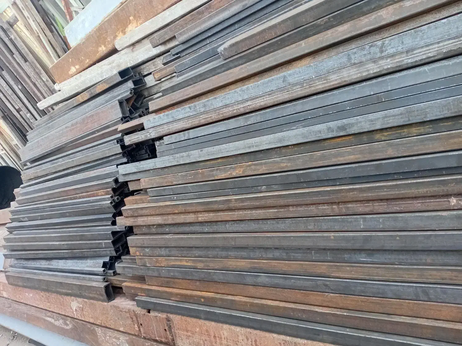 فروش قوطی ۴۰در۸۰ و۴۰در۴۰ و۲۰در۲۰|عمده‌فروشی|مشکین‌دشت, |دیوار