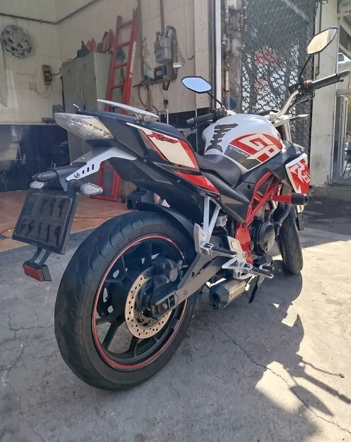 موتور ۲۵۰cc RZ3 بسیار نرم و سالم و تمیز|موتورسیکلت|تبریز, |دیوار