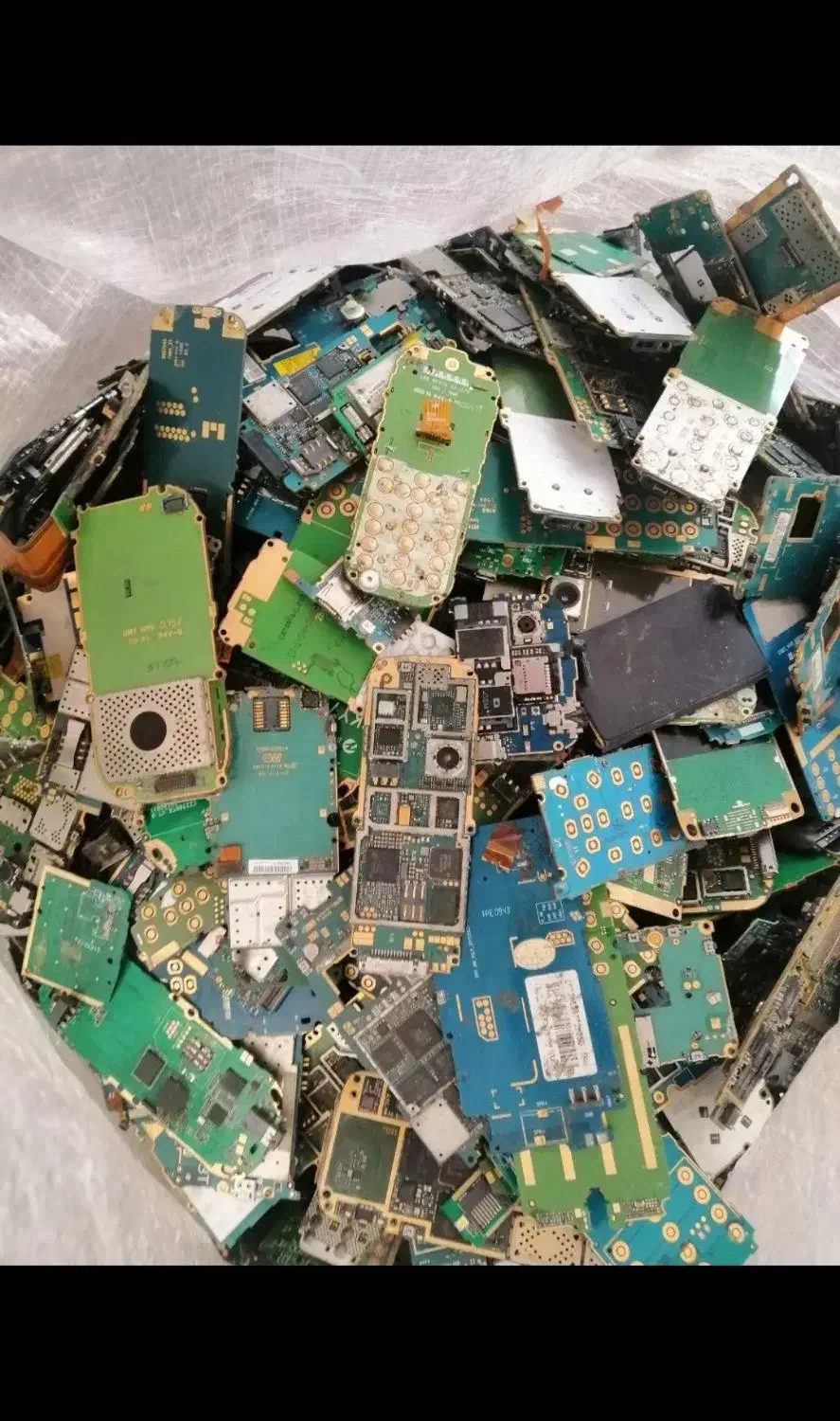 2کیلو برد موبایل قدیمی|لوازم جانبی موبایل و تبلت|قم, بلوار امین و ساحلی|دیوار