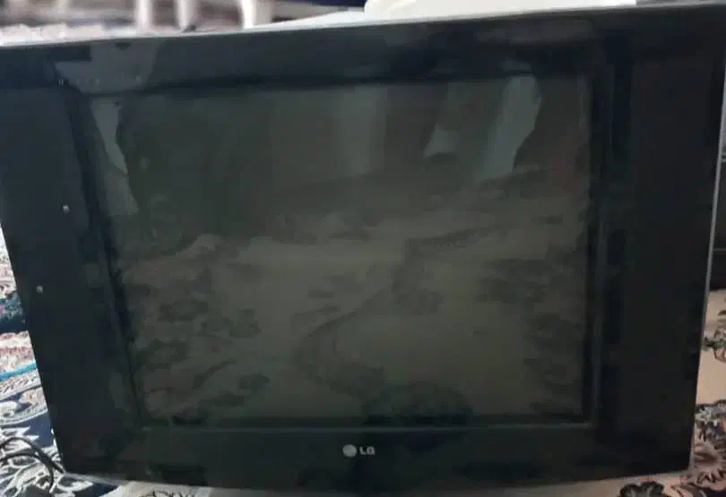 تلویزیون ال جی 24 اینچ مدل اولترا اسلیم|تلویزیون و پروژکتور|پردیس, فاز ۱۱|دیوار