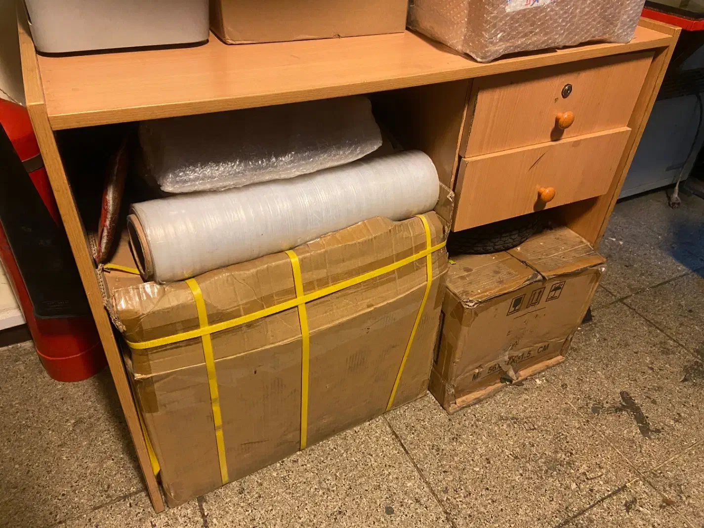 سه تا میز اداری و یک عدد صندلی اداری|دفتر کار|تهران, ایرانشهر|دیوار