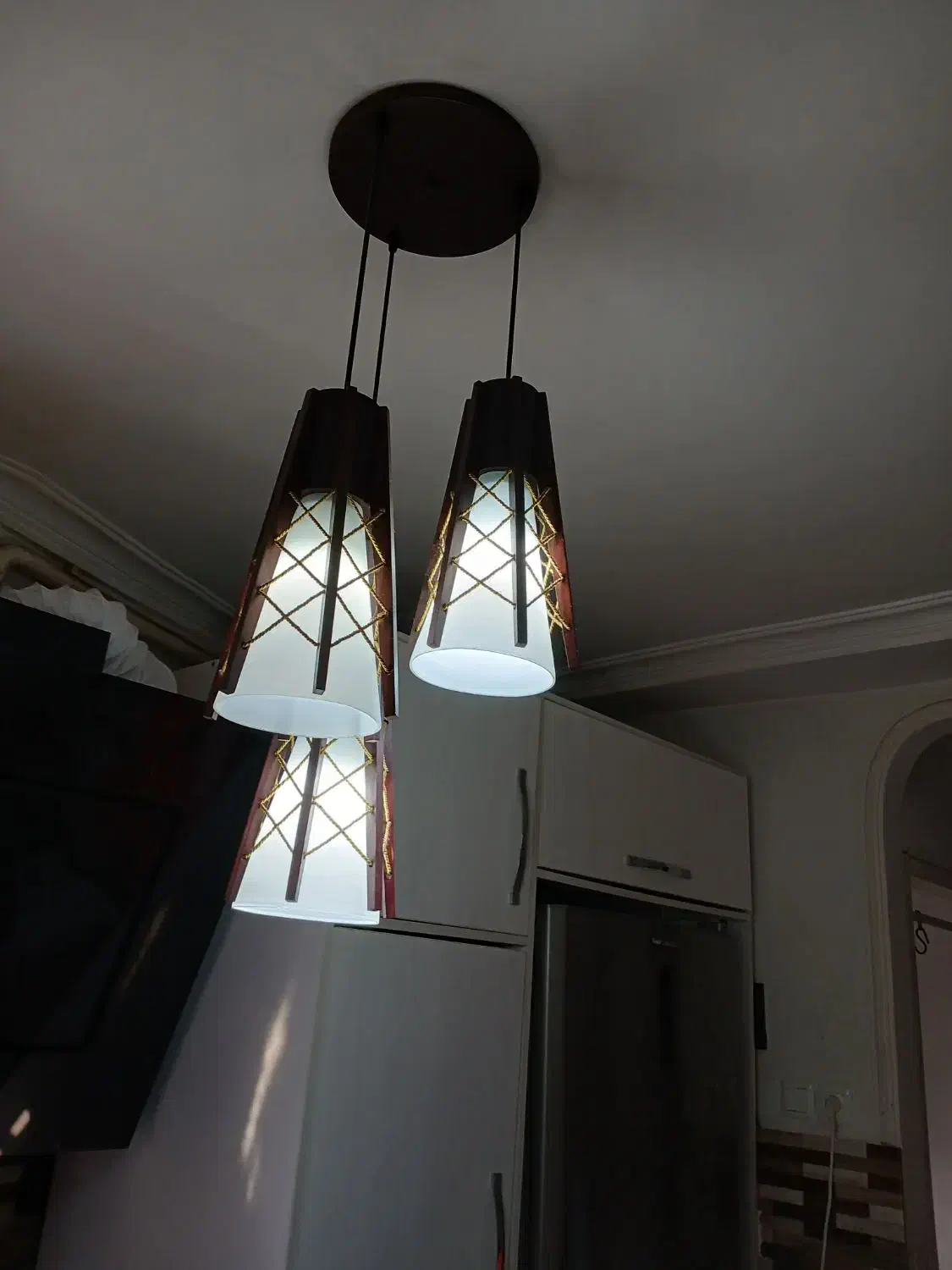 لوستر سه شاخه|لوستر و چراغ آویز|رشت, پاستوریزه|دیوار