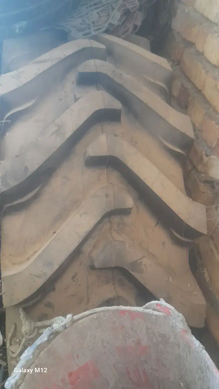 لاستیک تراکتور ۲۸۵|خودرو سنگین|سیلوانه, |دیوار