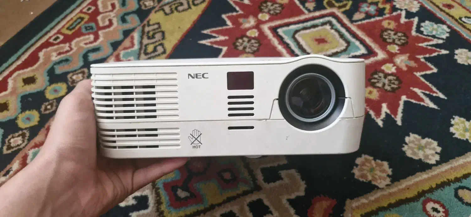 پروژکتور NEC|تلویزیون و پروژکتور|دوگنبدان, |دیوار