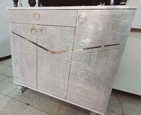 جاکفشی و میز جلو مبلی|جاکفشی، کمد، دراور|تربتحیدریه, مسجد جامع|دیوار