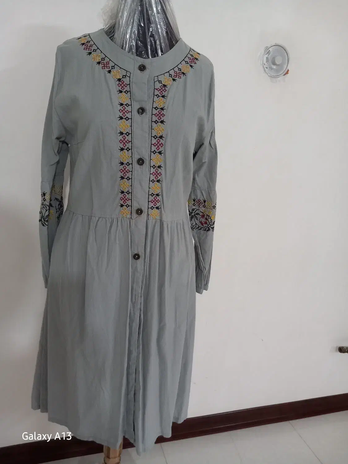 مانتو نو|لباس|بجنورد, |دیوار