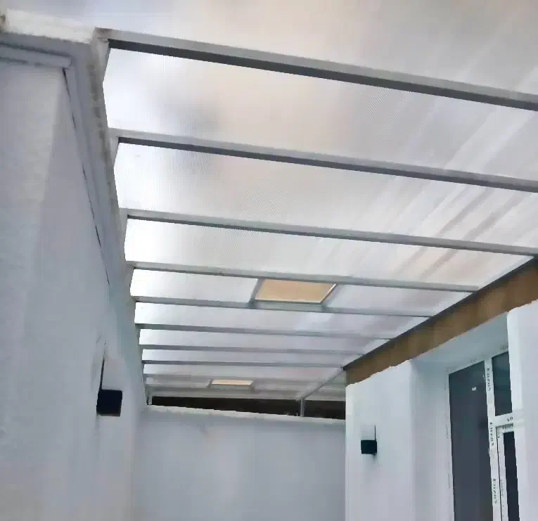 سقف حیاط خلوت،سقف ودیوار کاذب سایبان ساندوچ پانل|خدمات پیشه و مهارت|تهران, تهرانپارس شرقی|دیوار