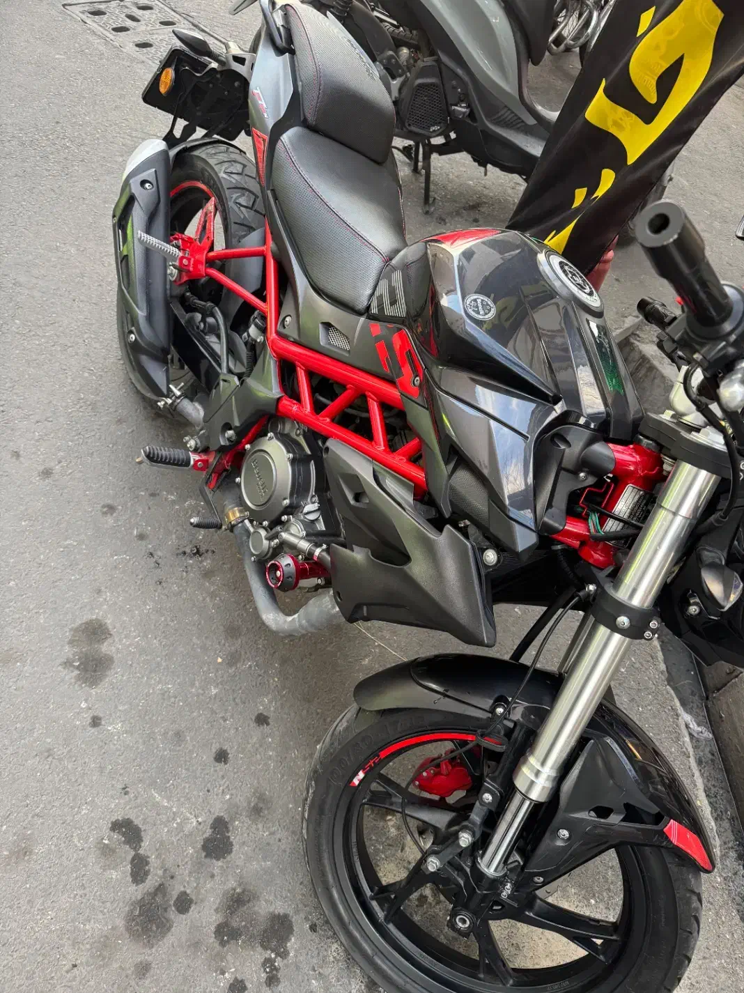 بنلی ۲۵۰ تک در حد ۴۰۱|موتورسیکلت|تهران, دهم فروردین|دیوار