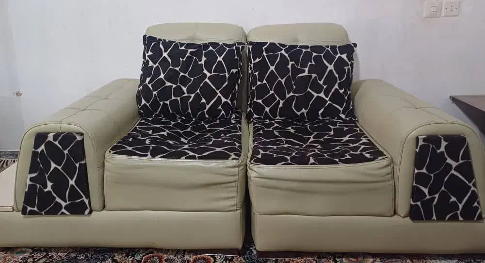 مبل۹ نفره چرم|مبلمان خانگی و میز عسلی|گنبد کاووس, |دیوار