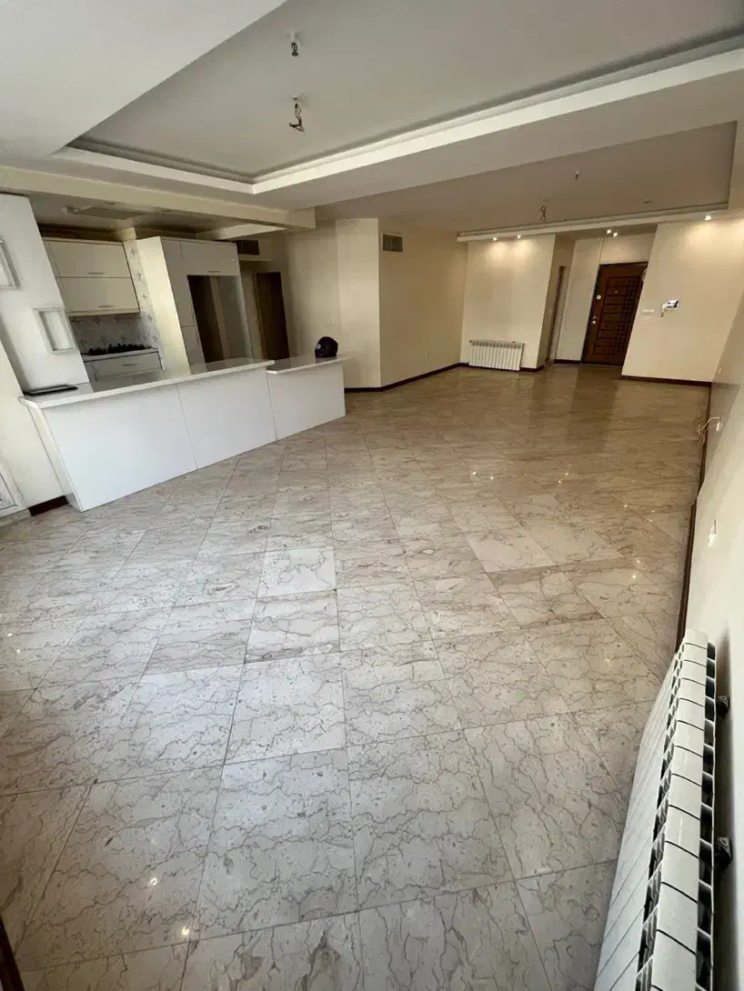 ۱۳۰ متر ۳ خواب ۶ ساله / پونک فکوری