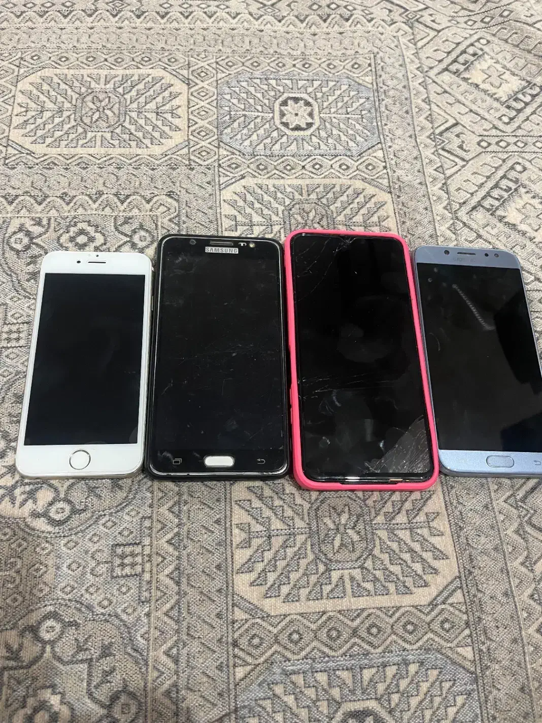 ۴ عدد گوشی|موبایل|تهران, پونک|دیوار