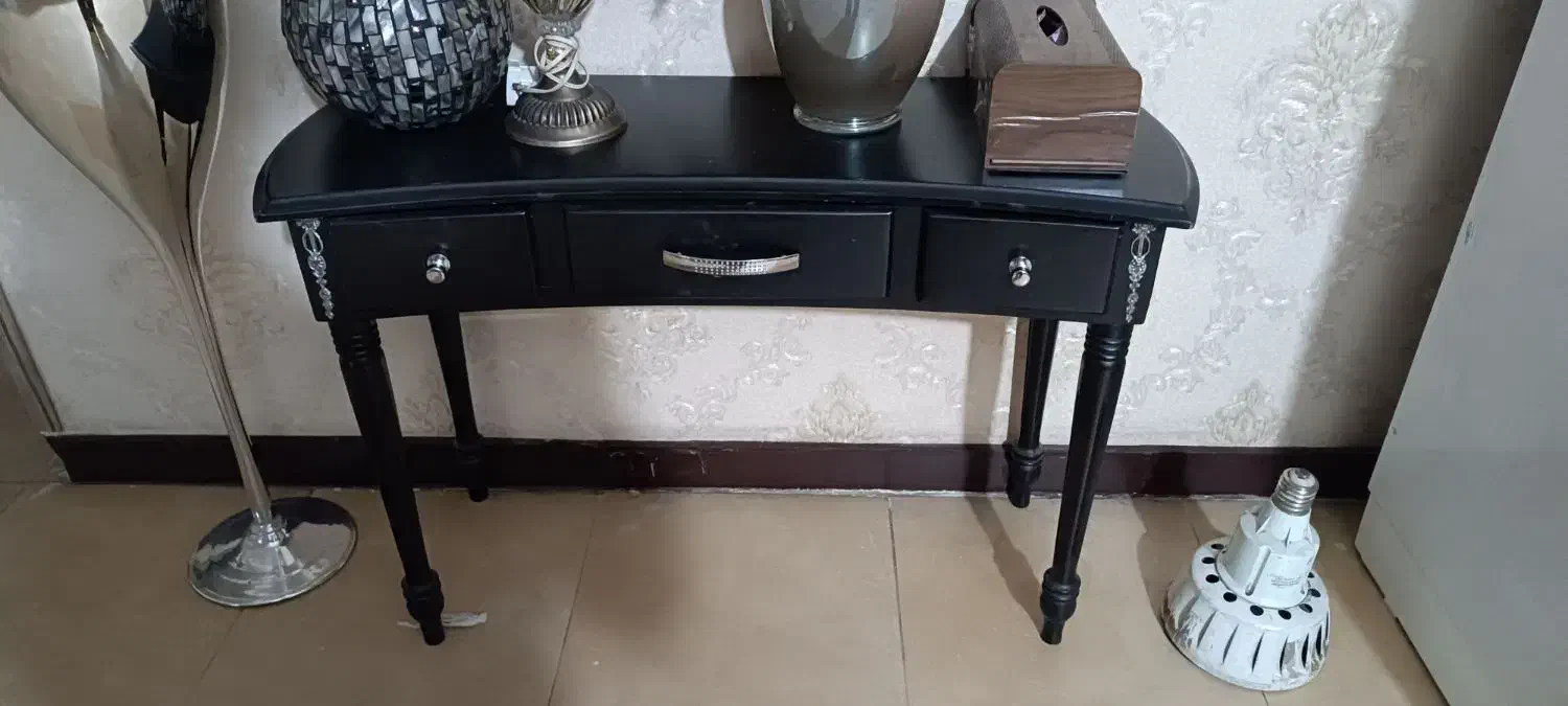 کنسول سالم وتمیز|بوفه، ویترین، کنسول|کرج, گلشهر|دیوار