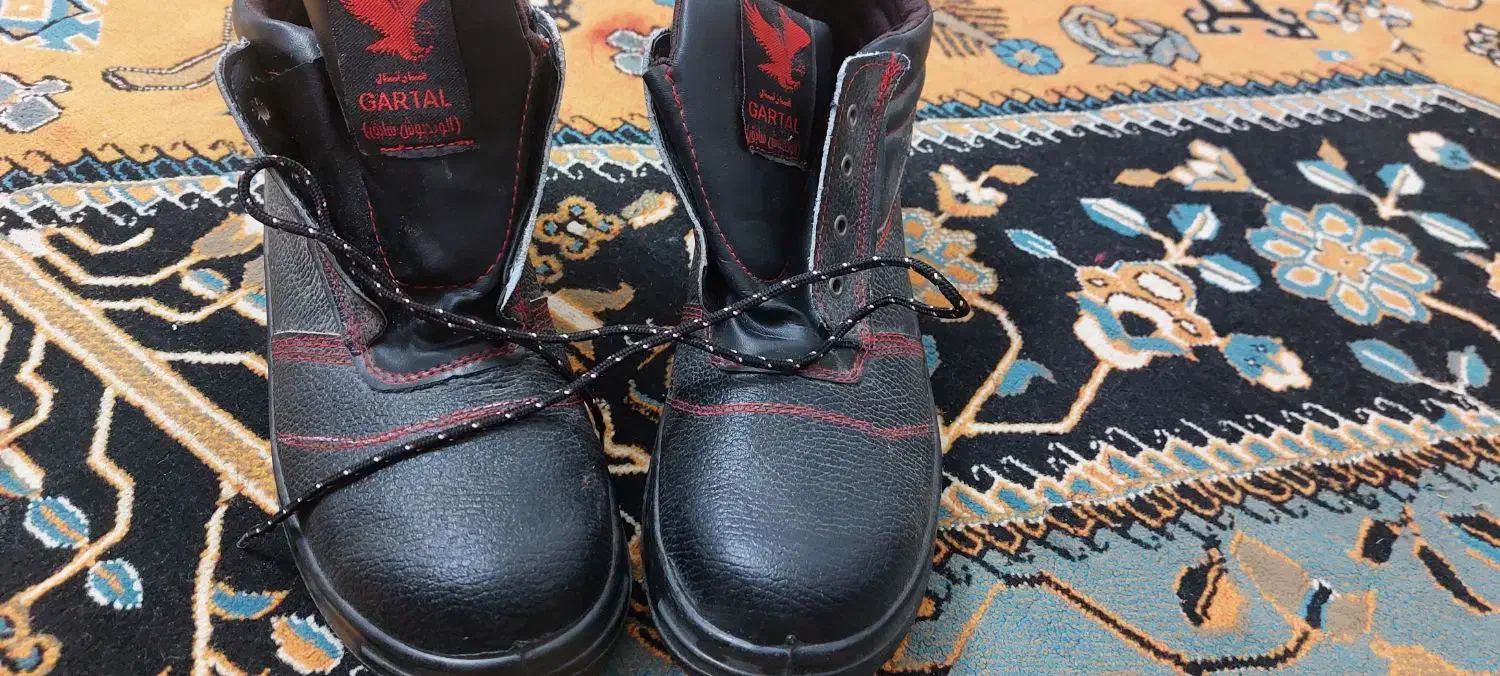 کفش ایمنی سایز۴۴|کیف، کفش، کمربند|دوگنبدان, |دیوار