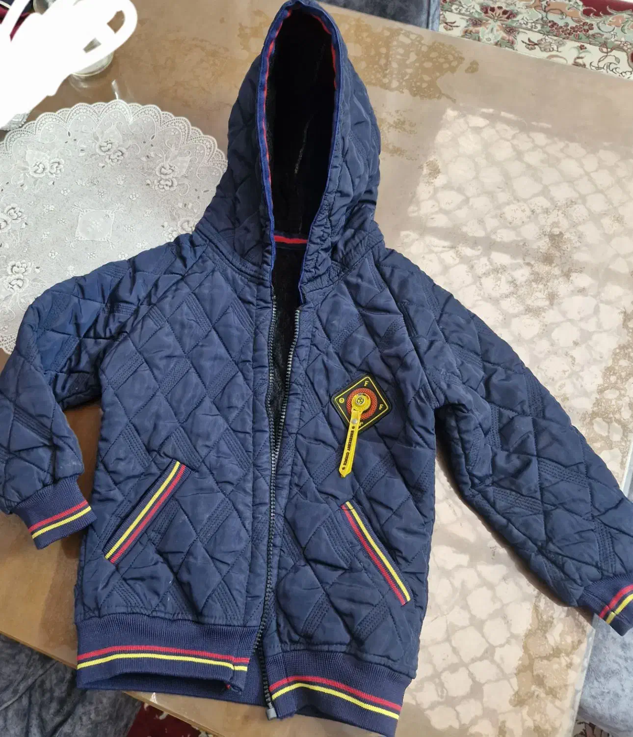 کاپشن|کفش و لباس بچه|سبزوار, قاضی زاد|دیوار