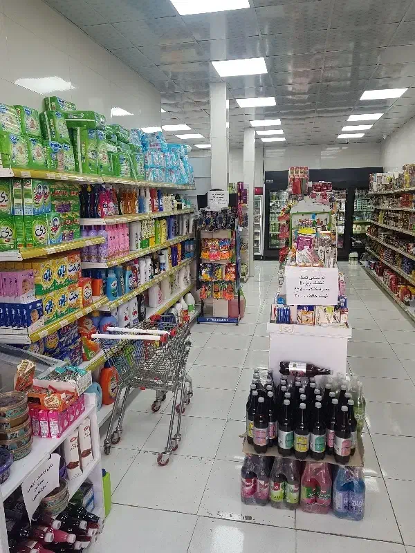 همکاری در فروشگاه مواد غذایی|استخدام خدمات فروشگاه و رستوران|آبیک, |دیوار