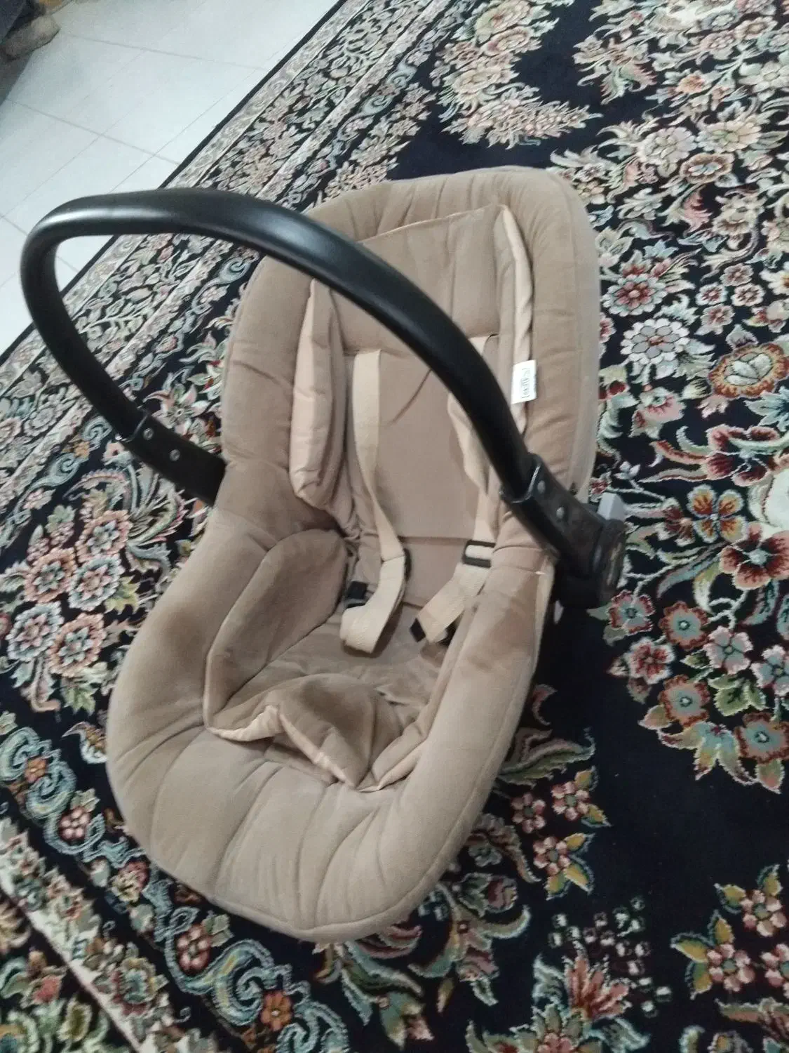 کریر|کالسکه و لوازم جانبی|گلبهار, نوبهار|دیوار