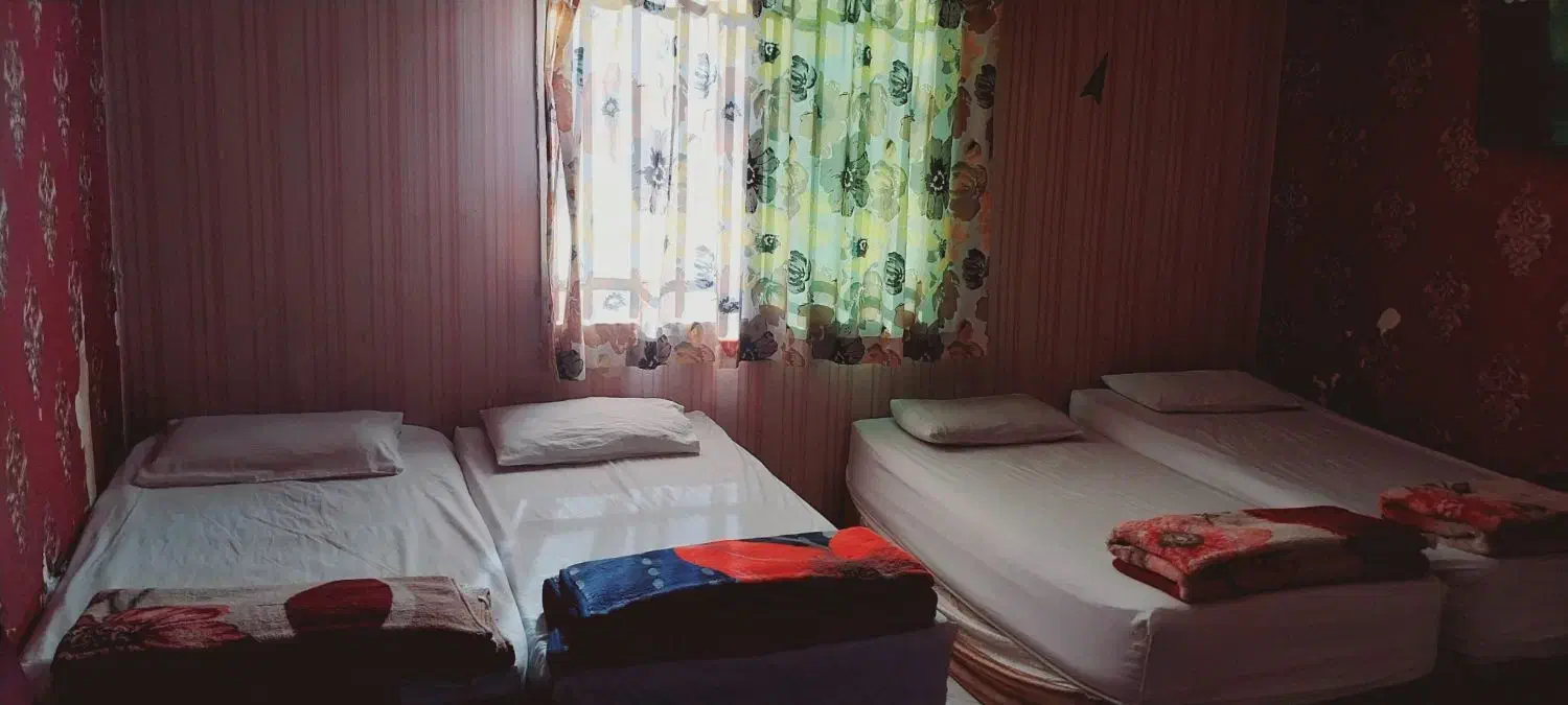 خانه دار خانم سوئیت آپارتمان|استخدام سرایداری و نظافت|مشهد, عنصری|دیوار