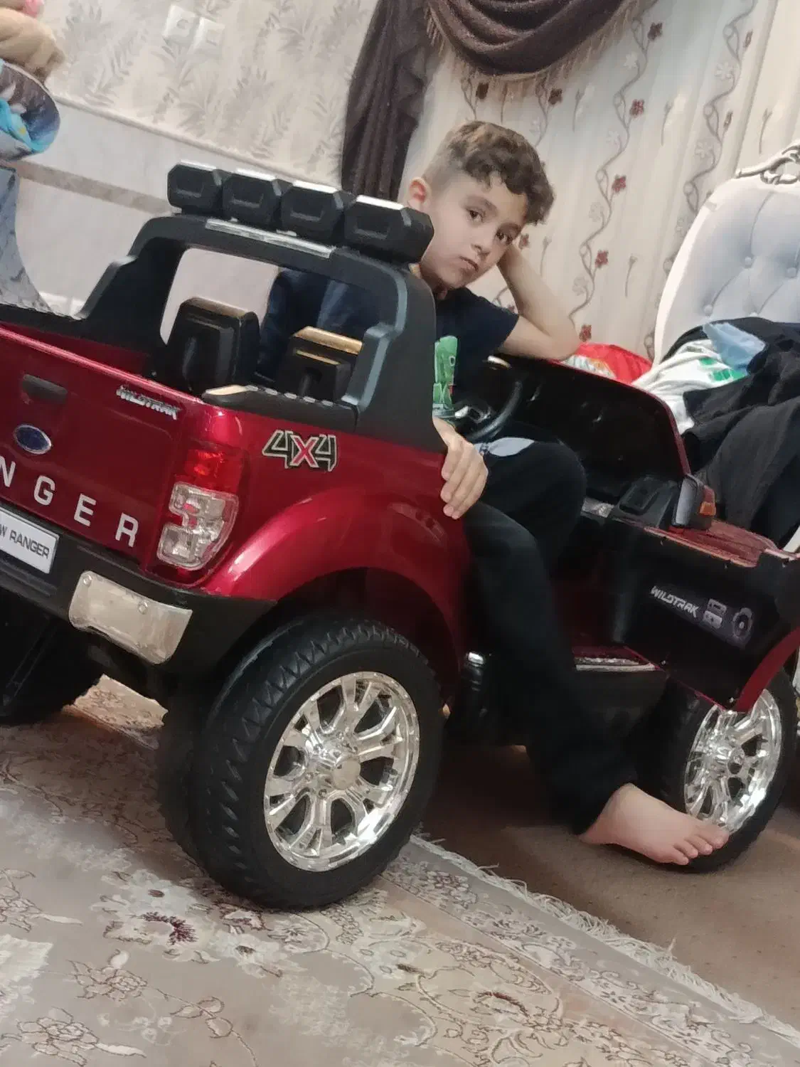 ماشین شارژی 4موتوره فورد درحد نو|اسباببازی|قم, شهرک توانیر|دیوار