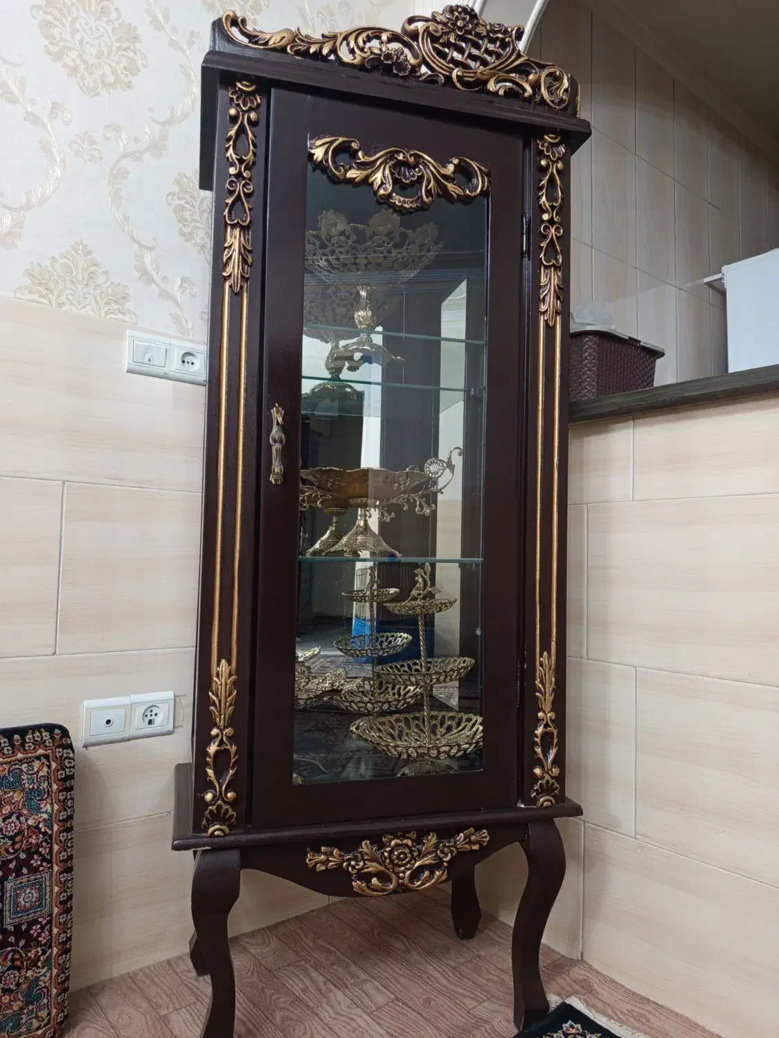 در حد نو بدون خط وخش|بوفه، ویترین، کنسول|صفادشت, |دیوار