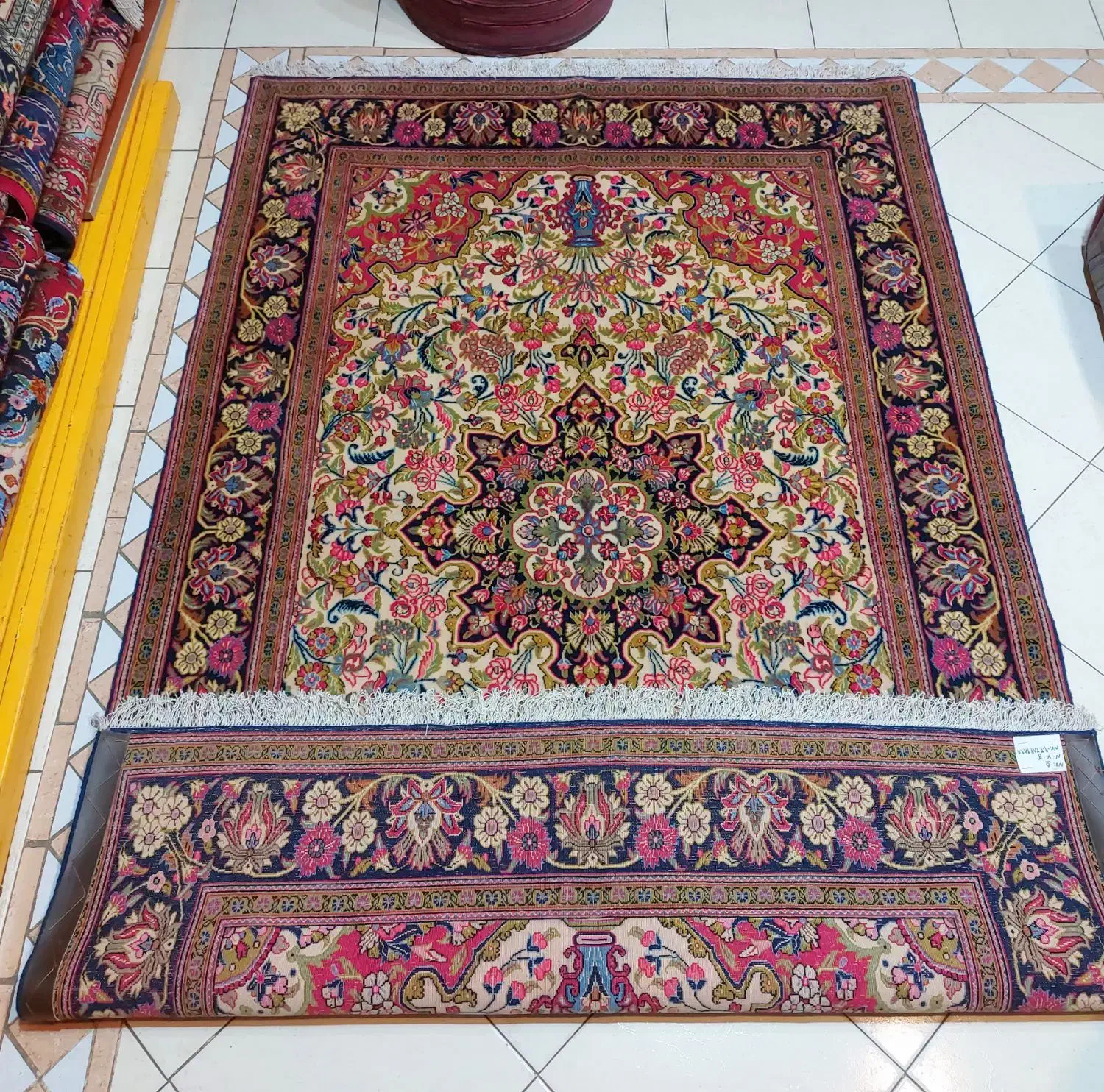 قالیچه ۳متری کرک قم حراج شد بخونید لطفا|فرش|تهران, بازار|دیوار