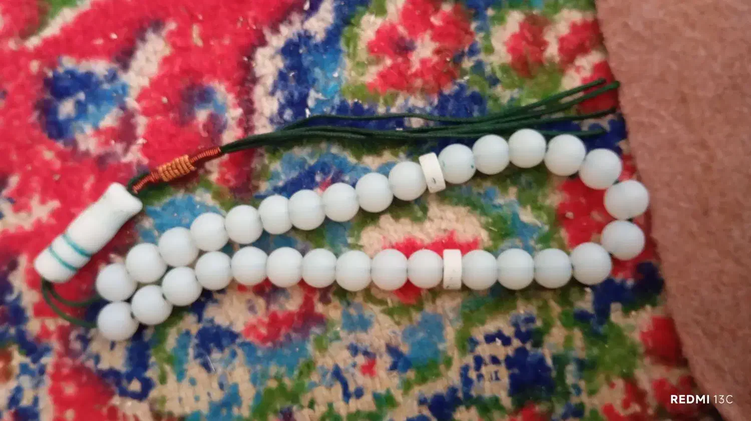 یک تسبیح زیبا قشنگ خوش دست  سفید رنگ|جواهرات|جوانرود, |دیوار