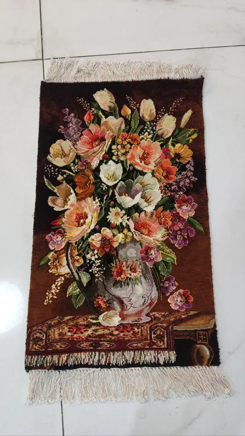 تابلو فرش دستبافت گل و گلدان. کادویی. گل ابریشم|تابلو فرش|تهران, پونک|دیوار