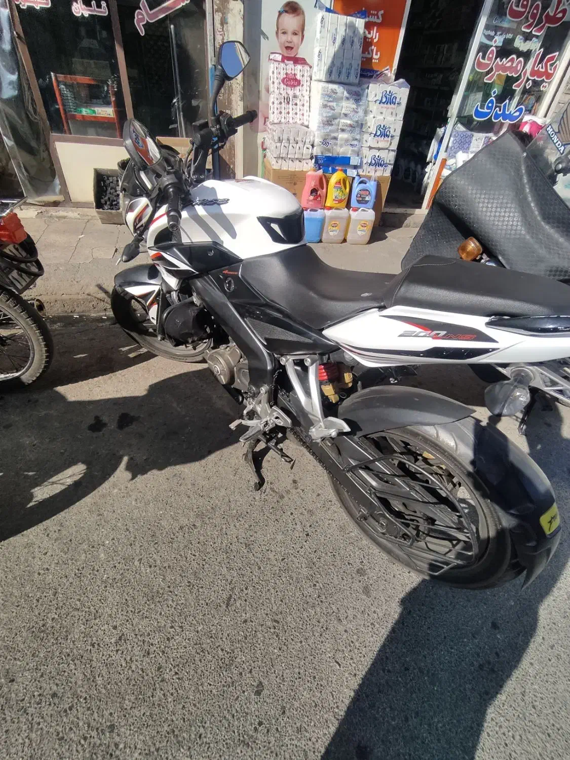 ان اس ۲۰۰|موتورسیکلت|قم, شهر قائم|دیوار