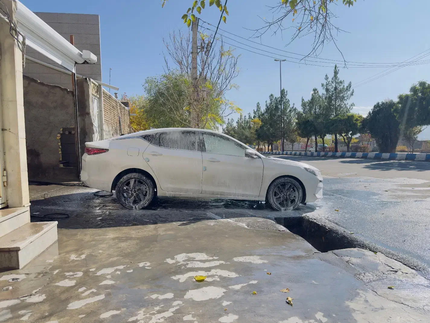 کی ام سی جی ۷ سفید ۱۴۰۳|خودرو سواری و وانت|میانه, |دیوار