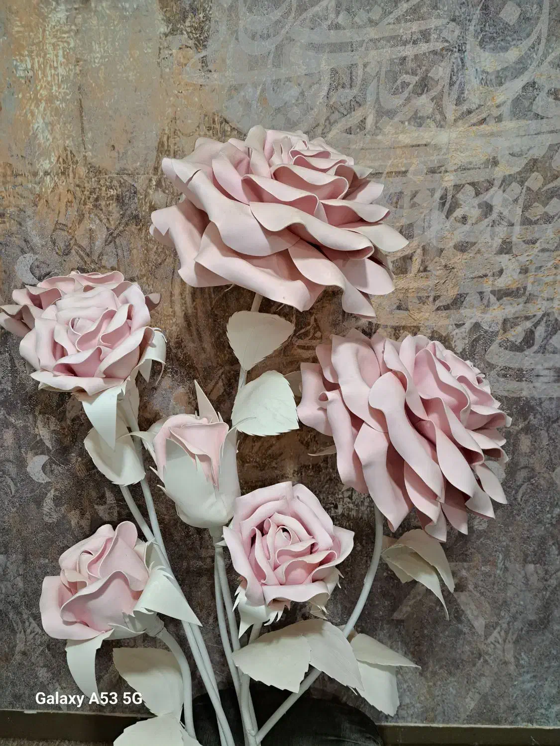 گل دکوراتیو بزرگ|گل مصنوعی|مسجد سلیمان, |دیوار