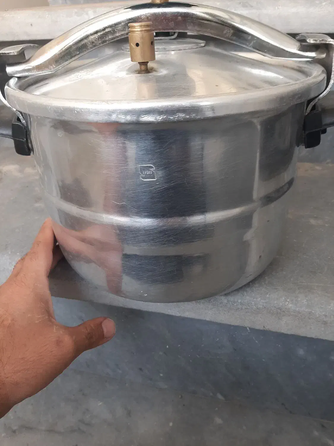 زودپز|ظروف پخت‌وپز|قم, باجک سه|دیوار