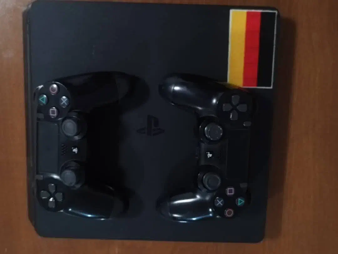 ps4 درحد نو با بازی اورجینال|کنسول، بازی ویدئویی و آنلاین|بندرعباس, |دیوار