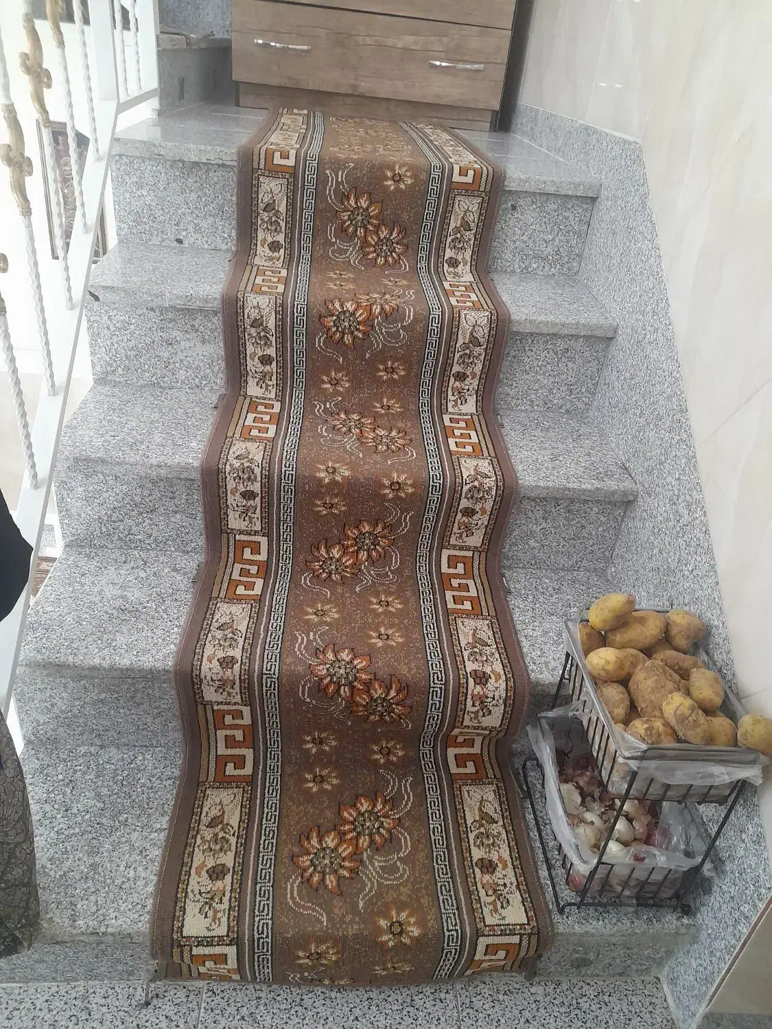 گلیم راه پله|گلیم، جاجیم، گبه|همدان, |دیوار