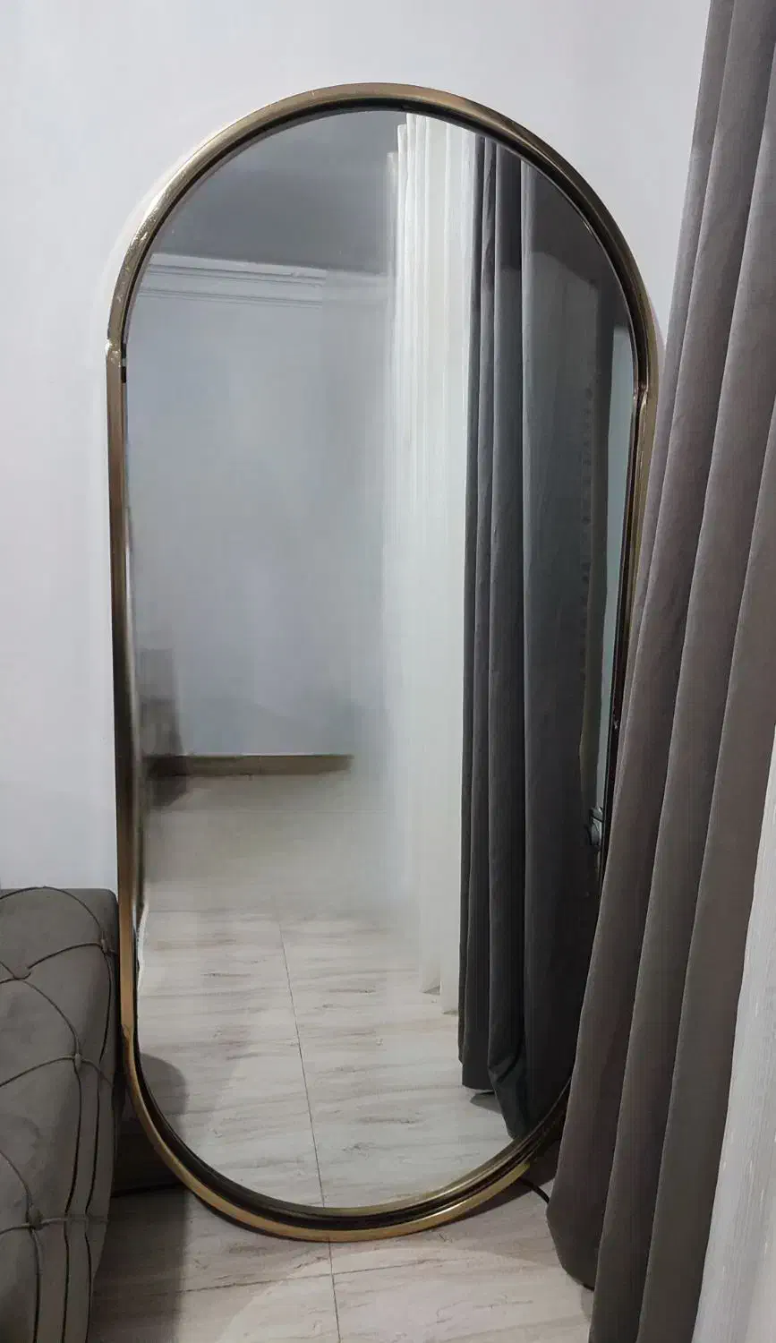 دو عدد اینه قدی و دوعدد اینه گرد اف چند روزه|صنایع دستی و سایر لوازم تزئینی|رشت, حومه رشت|دیوار