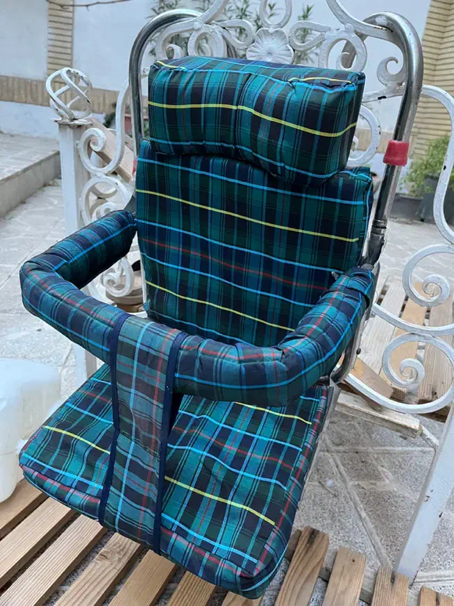 صندلی ماشین کودک در حد نو سالم|تخت و صندلی بچه|مشهد, آبکوه|دیوار