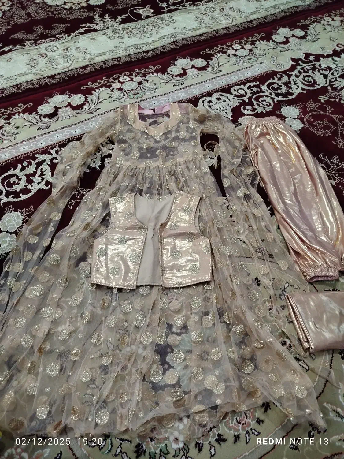 لباس کوردی در حد نو|لباس|خاو و میرآباد, |دیوار