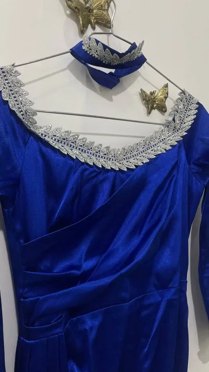 لباس شب|لباس|خمین, |دیوار