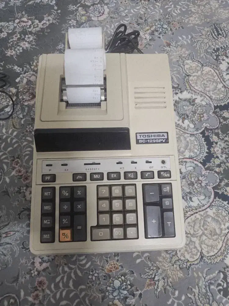 ماشین حساب برقی|لوازم التحریر|ری, سرتخت|دیوار