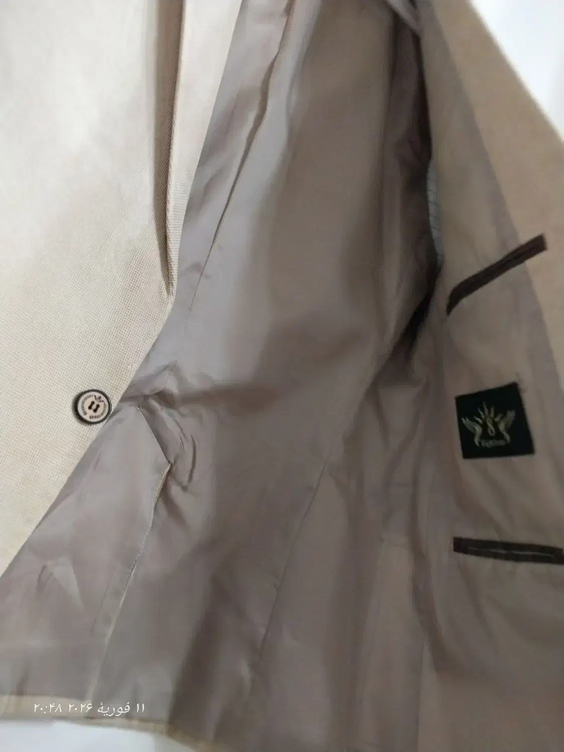 تک کت|لباس|رشت, شهرک آیت الله منتظری|دیوار