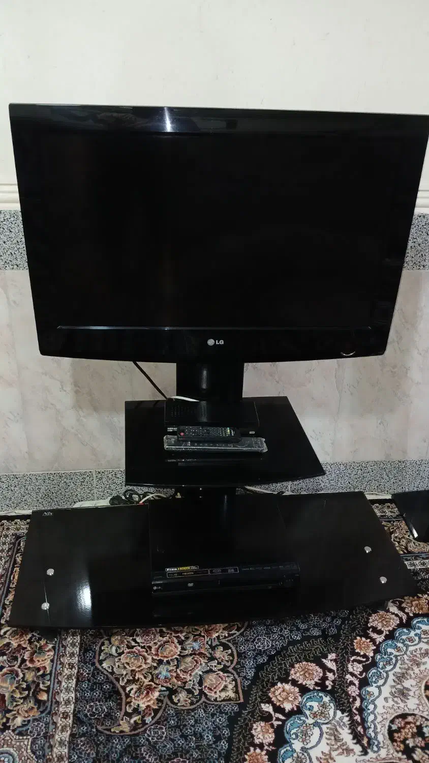 تلوزیون 32 اینچ ال‌جی|تلویزیون و پروژکتور|بروجرد, |دیوار