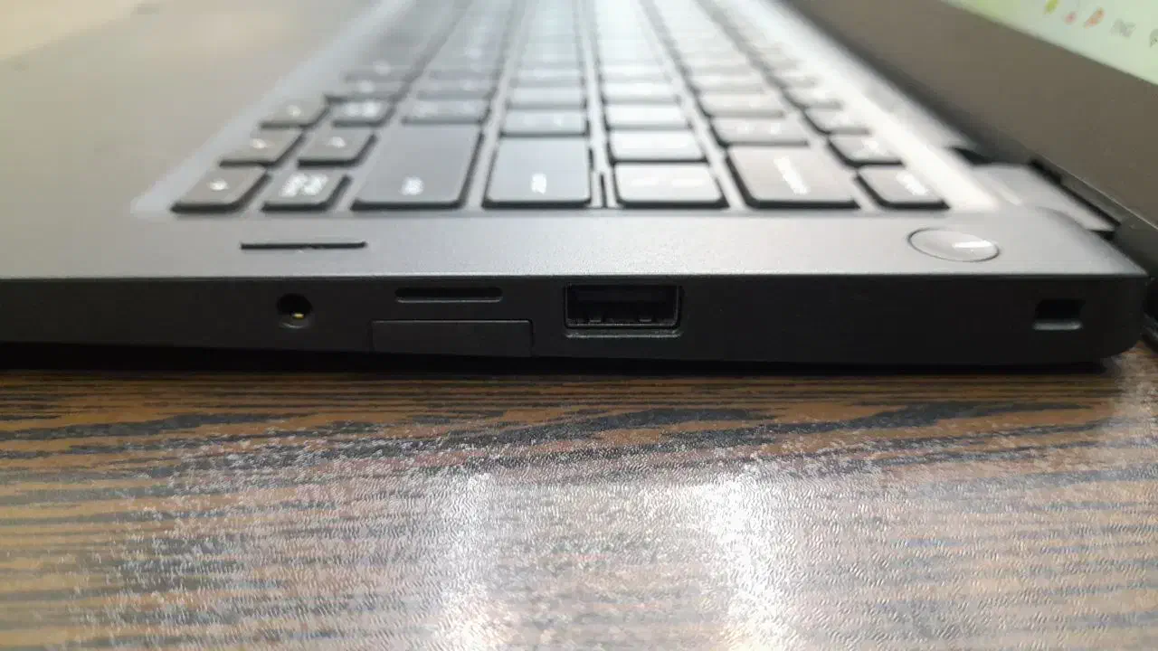 dell 5300 لمسی ۳۶۰ درجه i7 نسل ۸|رایانه همراه|قم, زنبیل آباد|دیوار
