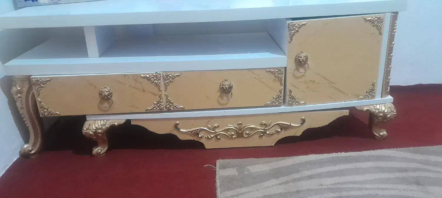 میز تلویزیون در حد نو|میز تلویزیون|شاهین دژ, |دیوار