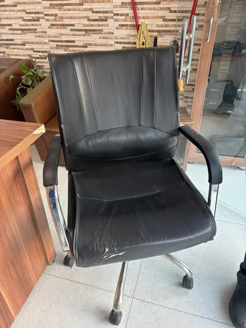 صندلی اداری|مبلمان اداری|قم, شاه ابراهیم|دیوار