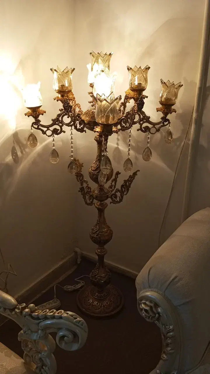 یک جفت پایه چراغ|کلکسیون اشیاء عتیقه|مشهد, بهارستان|دیوار