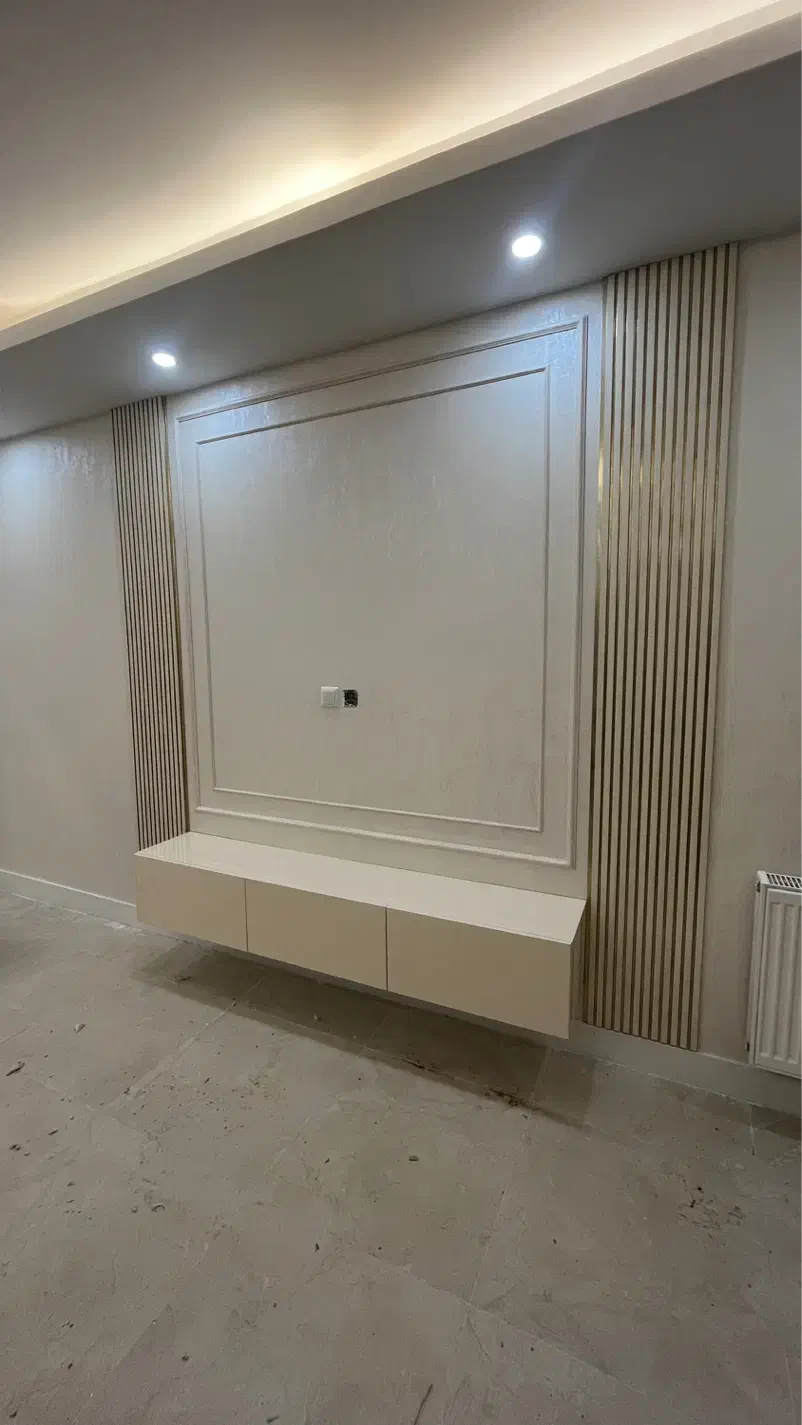 کاغذ دیواری،زیر سازی،دکورtv،ماربل ،ترمو|خدمات پیشه و مهارت|ساوه, |دیوار