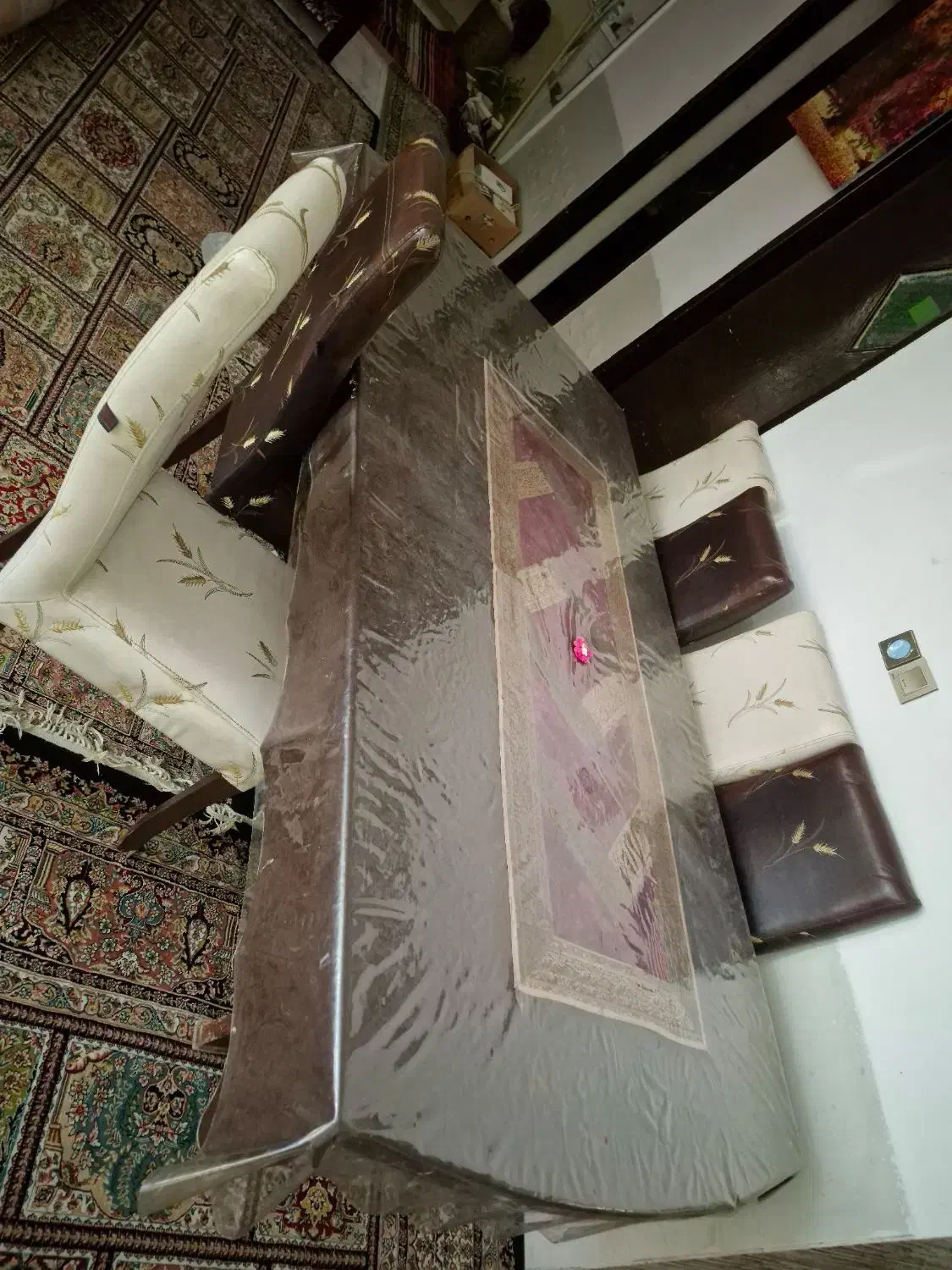 فروش تعدادی از وسایل منزل به علت جابجایی|میز و صندلی غذاخوری|شیراز, مسلم|دیوار