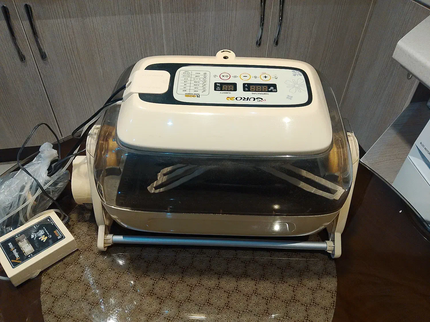 دستگاه جوجه کشی|لوازم جانبی حیوانات|تنکابن, |دیوار