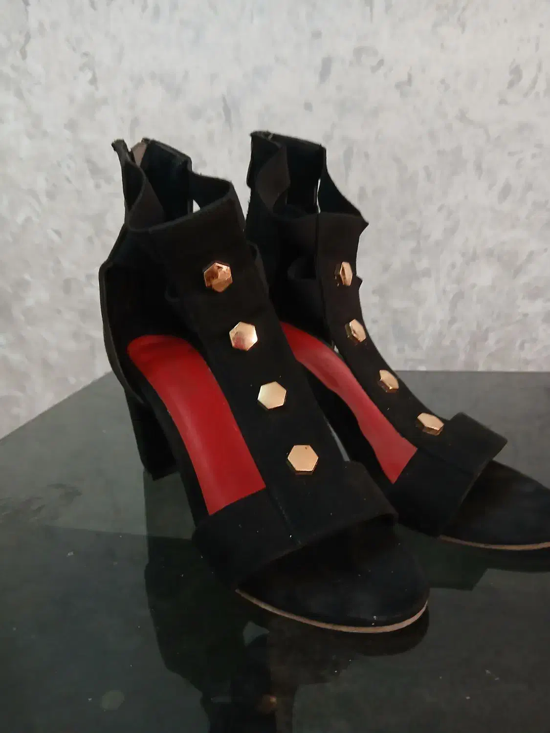 کفش زنانه مجلسی|کیف، کفش، کمربند|نیشابور, گنبد سبز|دیوار