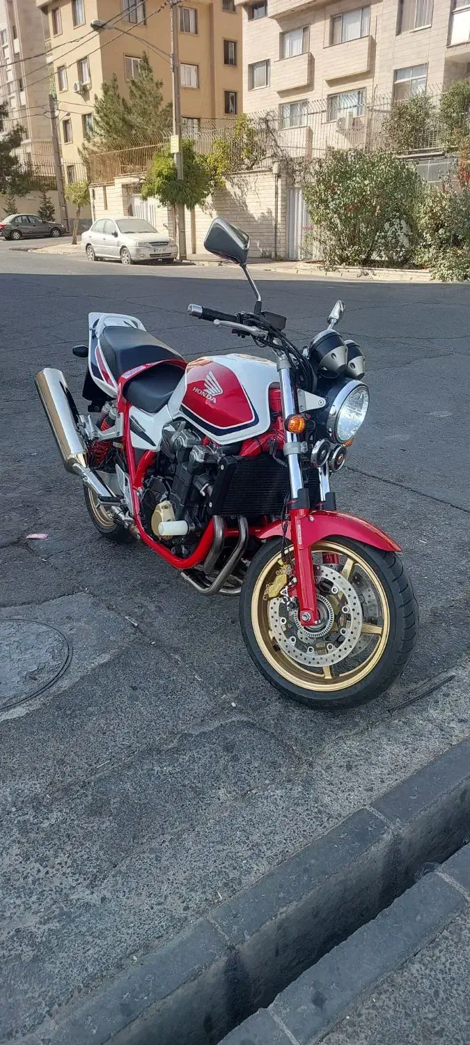 cb1300   سی بی  موتور سنگین|موتورسیکلت|تهران, سعادت‌آباد|دیوار